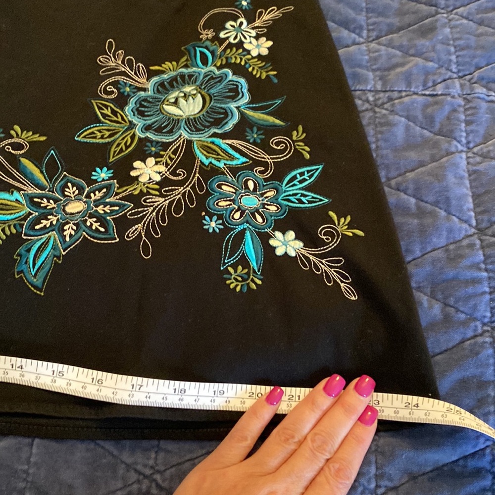 Black A line skirt - Picture 8 of 9
